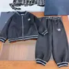 Nouveau designer bébé survêtements enfants manteau logo brodé garçon costume de baseball taille 110-160 veste et pantalon enfant Nov25