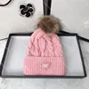 Fashion Woollen Woven Hats Triangle Icon Skull Caps Designer Beanie Caps New Knitted Hat Fashion Letter Caps