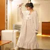 Vêtements de nuit pour femmes Winter Velvet Robes en peluche Femmes Peignoir Coral Fleece Épaissir Robe Night Wear Femme Casual Floral Home Vêtements