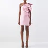 2024 Kobiety sukienki mody sukienki pasa startowego Barbie różowy satynowy koks