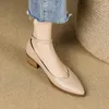 Chaussures habillées boucles pointues avec talons bas jupes et pantalons jumelés sont super beaux cuir faits à la main