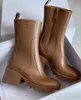 Diseñadores de lujo Mujeres Botas de lluvia Estilo Inglaterra Impermeable Welly Goma Agua Lluvias Zapatos Tobillo Botín Botines 546