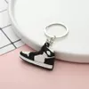 Mini Silikon Sneakers Schlüsselanhänger Männer Frauen Kinder Schlüssel Geschenk Schlüsselanhänger Handtasche Kette Basketball Schuh Schlüsselhalter Großpreis Sportanhänger