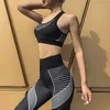 Dwuczęściowe spodnie jogi fitness 2-częściowy stężenie sportowe krótkie rękawy i legginsy damskie odzież sportowa biega
