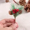 Fleurs décoratives 15pcs pomme de pin artificielle choisit des tiges de baies de houx de Noël ornements de branche pour l'artisanat de bricolage Festival couronne d'arbre de Noël