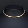 Kedjor 100% rostfritt stål Flat HerringBone -kedjhalsband för kvinnor Guld Silver Color Cleavicle Blade Snake Choker Halsband 2 5M236J