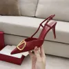 Merk Designer Kleding Schoenen Hoge Hakken Vrouwen Hoge Hakken Puntschoen Schoenen Klassieke Metalen V Gesp Matte Stiletto Hakken 35-44