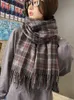 スカーフの模倣カシミア女性スカーフ冬のプレッピースタイルビンテージ格子縞のスカーブパシュミナムジェルフウラードブランケットラップショールパレオ231205