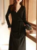 High-End Temperament Light Mogen Wind V-Neck Retro Slim-Fit Sweater Dress