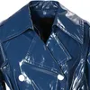 Kvinnorjackor Nerazzurri Spring Long Blue Reflective Patent Leather Trench Coat för kvinnor med lång raglanärm Sashes Watertproof Raincoat 231204