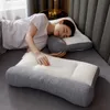 Kudde omvänd dragkraft skyddar cervikal ryggraden och hjälper sömn enstaka hals kan vara tvättbart sängkläder 231205