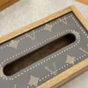 Cajas de pañuelos de diseño L Servilletero de madera de nogal Caja de pañuelos de cuero con flores antiguas 26 cm Tablero de muebles para el hogar de moda Caja de cajones para sala de estar