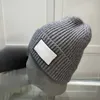 2023 Designer Beanie Chapéus Para Homens E Mulheres Outono E Inverno Essencial Pequeno Perfume Estilo Nova Moda Quente Clássico Esporte Cor Sólida Neutro Quente