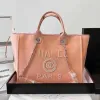 Kvinnor Luxury Handväskor Designer Beach Bag Bag Top Quality Fashion Knitting Purse Axel Stor tote With Chain Canvas Shopping Bag 007s