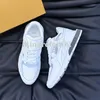 Run Away Luxurys Designers Shoes White Brown Gray Runner Trainers Sports Leisure Mens Sneakers