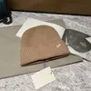 Gorro de punto de Cachemira BB de diseñador a la moda para hombre, gorro de lana para invierno, gorros de calavera para mujer, gorros de calle de Navidad