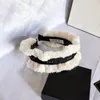 Designer hoofdband charme haarband luxe haarsieraden merk schattig zwart WihteFor Girl Wash make-up vrouwen geschenken winter pluche warm