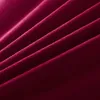 ベッドスカートラグジュアリーソリッドカラークリスタルベレットキルティングベッドスプレッド刺繍レースソフトコーラルフリースベッドスカート枕カバーを含む231205