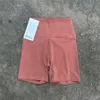 LL Yoga Shorts بدلة محاذاة للسيدات الرياضة عالية الخصر الخصر 4 نقاط تشغيل Fiess Gym ملابس داخلية لو تم تجريب طماق قصيرة 22 ألوان