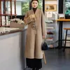 Kvinnors dike rockar vinterrock kinesisk stil granulär sammet jacka pannknapp lös mitten av längden broderad tjock vindbrytare abrigo z4121