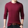 Pulls pour hommes printemps et automne pulls couleur unie pull mince hommes Style simple col rond vêtements masculins sous-vêtements 231205