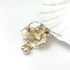 Pins Brooches Fashionable Design Luxury High end Pearl Camellia Brooch Boutique Women's Lapel Party Banquet Coat Handbag Pin 231206