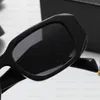 Luksusowe projektantów okularów przeciwsłonecznych dla kobiet mężczyzn Square Okulary przeciwsłoneczne soczewki antyrodzić się moda uliczna na plażę Katwalk odpowiedni dla wszystkich pasujących w stylu Duniisex z pudełkiem