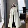 Damenjacken Eleganter Midi-Wollmischungsmantel Frauen Koreanische verdickte lange Bandage Übergroße Schnür-Outwear Weiße Strickjacke Wollmantel 231205