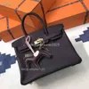 Borse Rkinbir Ladies Casual Bag Messenger Capacità Moda Tote Pelle bovina Grande 2024 Borsa moda Platino Donna Oro Spalla Totes in pelle Ghok6CAU