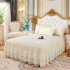 Jupe de lit Jupe de lit en dentelle de luxe princesse fille couvre-lit reine roi taille printemps draps housse de matelas de lit literie rétro avec jupe 231205