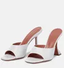 TOP NICE AMINA MUADDI ALEXA SLIPPER Svart Satin Sandaler Skor för kvinnor Strappy Design Covered Stiletto Sexig Summer Point Toe Party Wedding Bridal Footwear