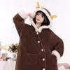 لعبة رداء المرأة Genshin Impact Plush Toys لطيف Scaramouche Ganyu Klee Plush Pajamas Soft محشو بالملابس منزلية رداء الرجال للنساء ليلة الملابس 231206