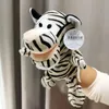 Bambole di peluche Animali Burattino da dito a mano Peluche Bambola di peluche Giocattoli educativi per bambini Orso Squalo Simulatore di peluche Gioco anime per ragazza 231206