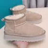 مصمم نسائي أحذية أستراليا الكلاسيكية Ultra Mini Platform Snow Boot Tasman Booties Winter Winter Wark Wool Shoes Tazz Suede Sheerling Protecs Slipper