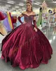 Vestido quinceanera de veludo com ombros largos, bola de pedra brilhante, marmelo mexicano, doce 15/16, vestido de festa de aniversário para 15ª menina, drama, inverno, baile formal, gala, manga destacada