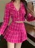 Two Piece Dress Mini jupe plissee en Tweed Rose pour femme ensemble assorti court Blazer taille haute mode 2 pieces 231206