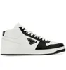 Créateur de luxe homme Downtown High-top Triangle-logo sneaker Unisexe style de rue baskets en cuir uni mi-coupe à lacets baskets de course Re-Nylon robe à bout rond