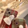 Mobiele telefoon hoesjes 3D strikhoed ballonhond rood groen geruit telefoonhoesje voor iPhone 15 14 13Pro 12 Pro Max 11 Lensbescherming Zachte siliconen hoes J231206