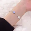 braccialetto di lusso di design Van Clover da donna braccialetto di trifoglio viola di fascia alta con diamanti tempestati di luce lusso di nicchia squisito regalo per nuove signore