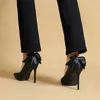 Robe chaussures noir à talons hauts femmes 2023 polyvalent talon mince satin pointu peu profond arc sexy français unique 6/8 / 10cm talons femmes