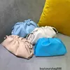 Designer Clutch Bags Bottegavveneta Womens Pouches Soft Leather Bag For Women 2024 New Westernstyle Solid Color Cowhide Cloud Bag Handheld Single Shoulder D HBJB