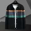 Jaquetas masculinas 2023 outono e inverno moda tendência listrado cardigan casaco casual solto confortável grosso quente tamanho grande camisola 5xl 231206