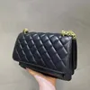 Sac à bandoulière design hobe petit sac épaule bandoulière en cuir noir épaule classique en cuir véritable croissant sac femme sac à main cosmétiques fermeture éclair polyvalent