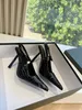 Sexiga sandaler Kvinnliga klänningar pumpar Lee Empelled Patent-Leather Slingback Pump Black Calf Leather Lady's High Heels Pekade tå Sling Back Thin Heeled With Box 35-42
