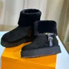 Designer Boots Luxury Boot äkta läder Vinterstövlar Ankelstövlar Kvinna Kort stövel Sneakers Trainers Sandaler Sandaler av märke S524 003