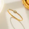 Armband Designer-Armband Mode-Diamant-Set Titan-Stahl-Armband Roségold Offenes Armband Hersteller Großhandel
