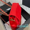 Estilo de mochila Mochila de diseñador de cuero genuino para mujer de lujo Nuevo bolso de compras famoso de moda para mujer Bolso de hombro con cadena de hardware de alta calidad
