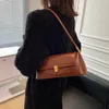 이브닝 백 클래식 겨드랑이 숄더 가방 프랑스 빈티지 핸드백 여성 브랜드 가방 패션 여성 싱글 숄더 가방 클래식 클러치 231205