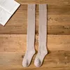 Chaussettes décontractées en peluche pour femmes, épaisses, longues, chaudes, en laine, cachemire, bas de neige, Harajuku, rétro, sans couture, pour dormir