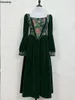 Casual Dresses Vintage France Green Velvet Floral Dress For Women Chic Auricular A-line Party Prom Robe Winter Spring Harajuku Clothes